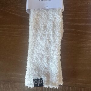Alo ivory plush lush socks